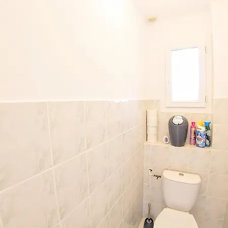 Privee, Piscine Chauffee, A 2km Du Holiday home Canet-de-Salars
