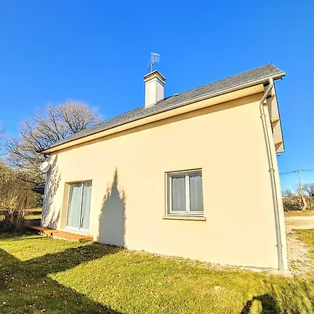 Vakantiehuis Privee, Piscine Chauffee, A 2km Du *