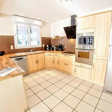 Privee, Piscine Chauffee, A 2km Du