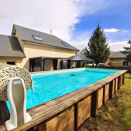 Nyaraló Privee, Piscine Chauffee, A 2km Du