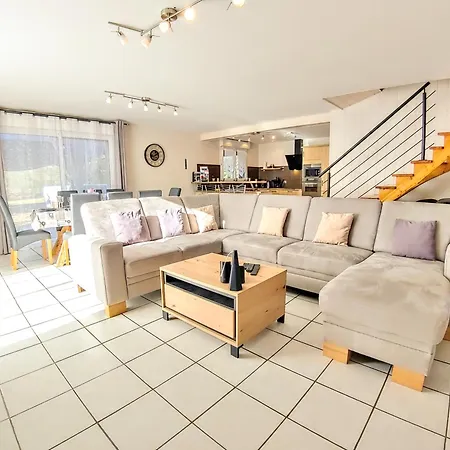 Nyaraló Privee, Piscine Chauffee, A 2km Du