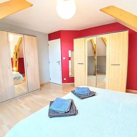 Nyaraló Privee, Piscine Chauffee, A 2km Du